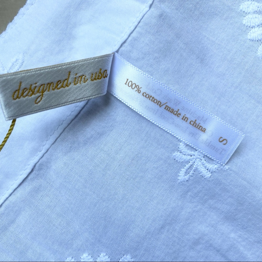 White on White Embossed Tunic Swim Coverup - Picture 11 of 16